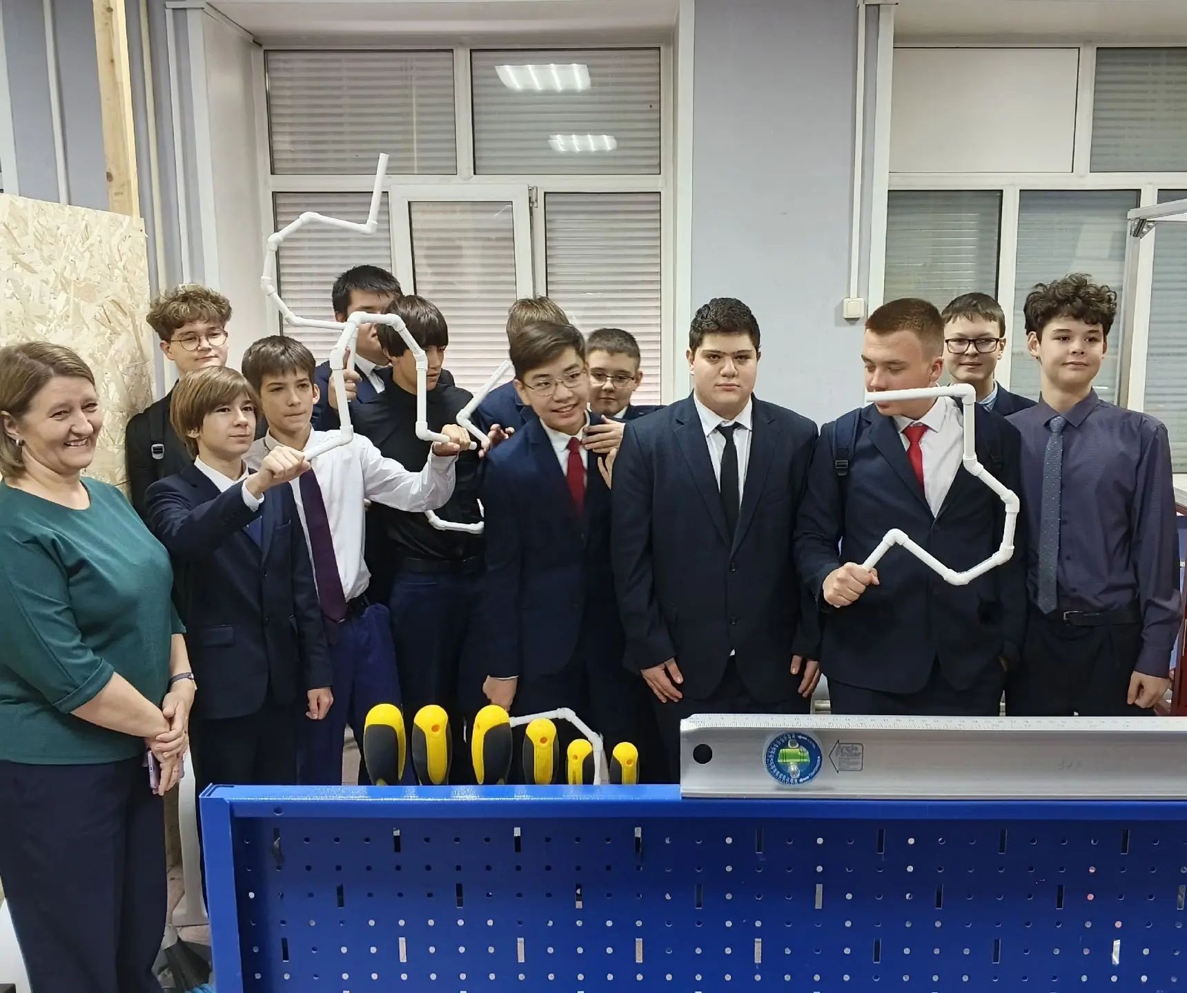 Сборка полотенцесушителя на профессиональных пробах  «Билет в будущее»